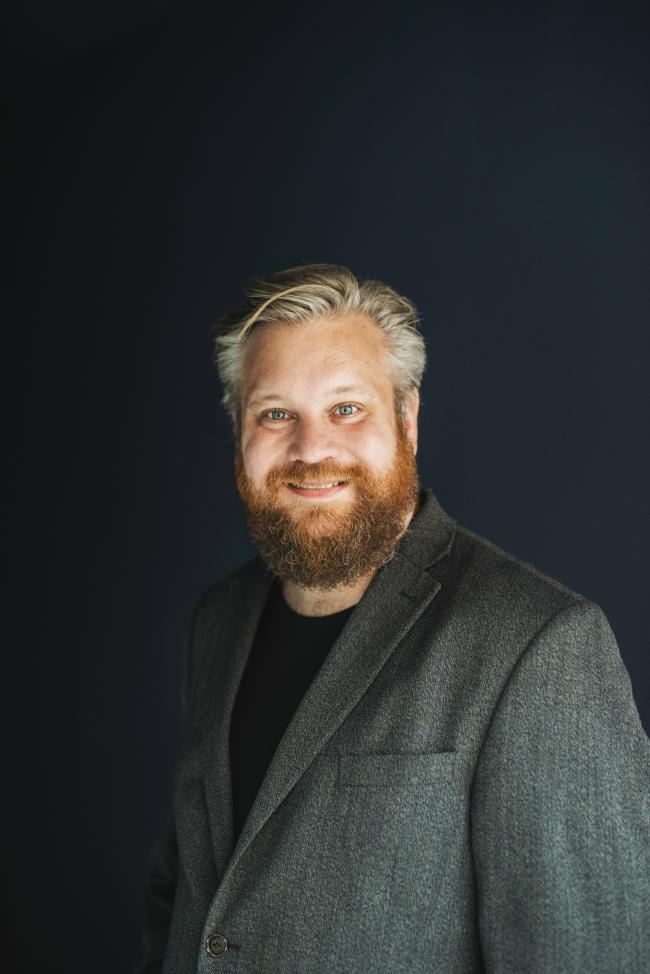 Mikkel Bækgaard, freelance journalist, photographer, and communication consultant